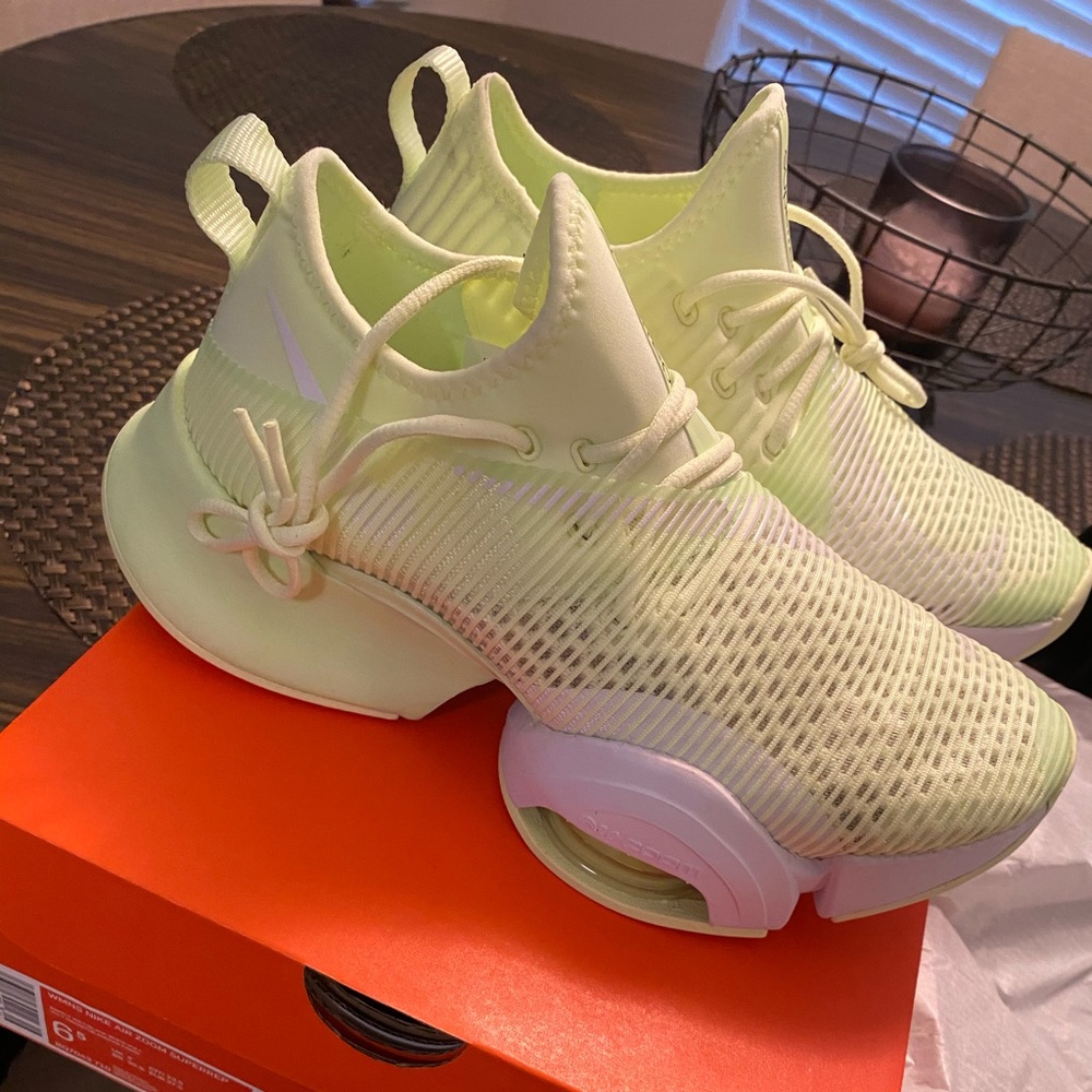 Women’s Nike air zoom neon green